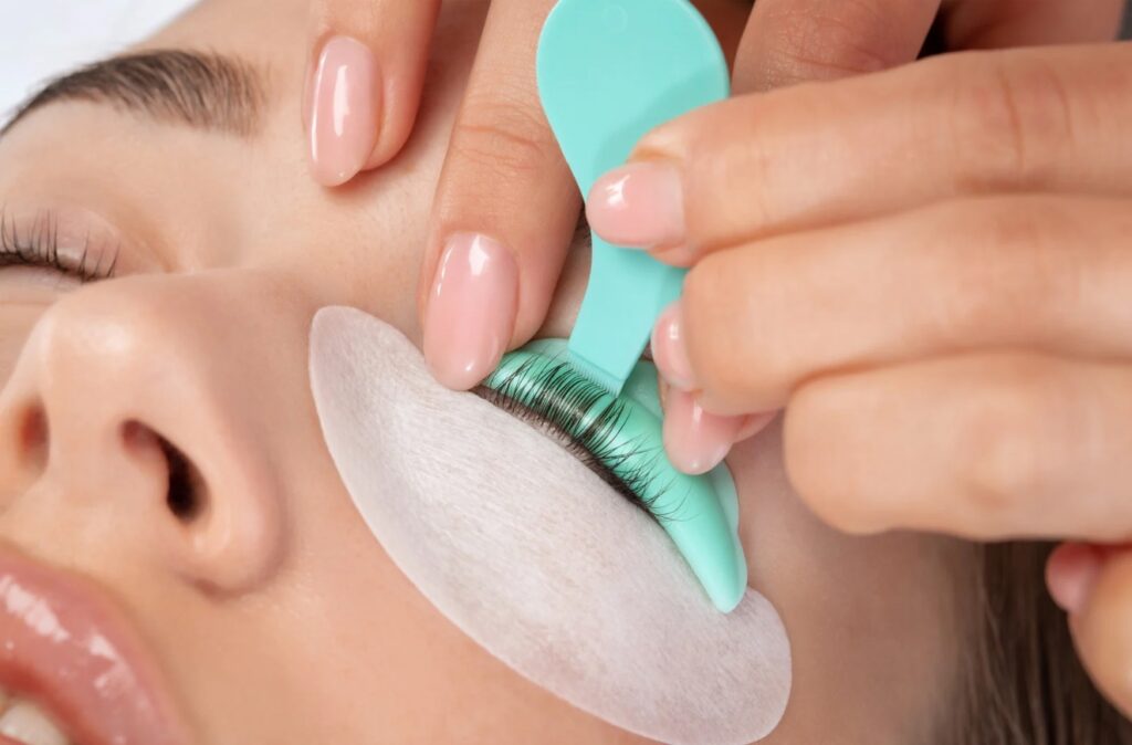 Wimpernlifting gesichtsbehandlungen