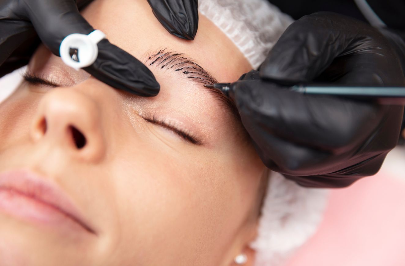 Mit Microblading zu traumhaft schönen Augenbrauen